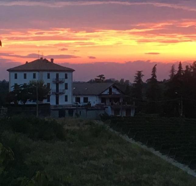 La Casa Di Bacco B&B Lerma Bagian luar foto