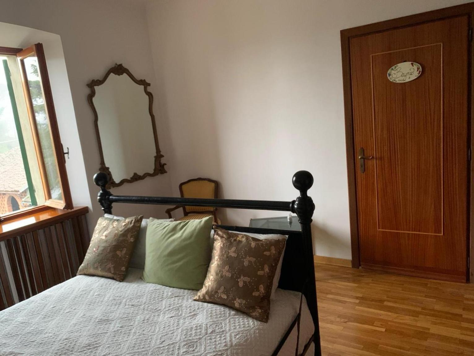 La Casa Di Bacco B&B Lerma Bagian luar foto