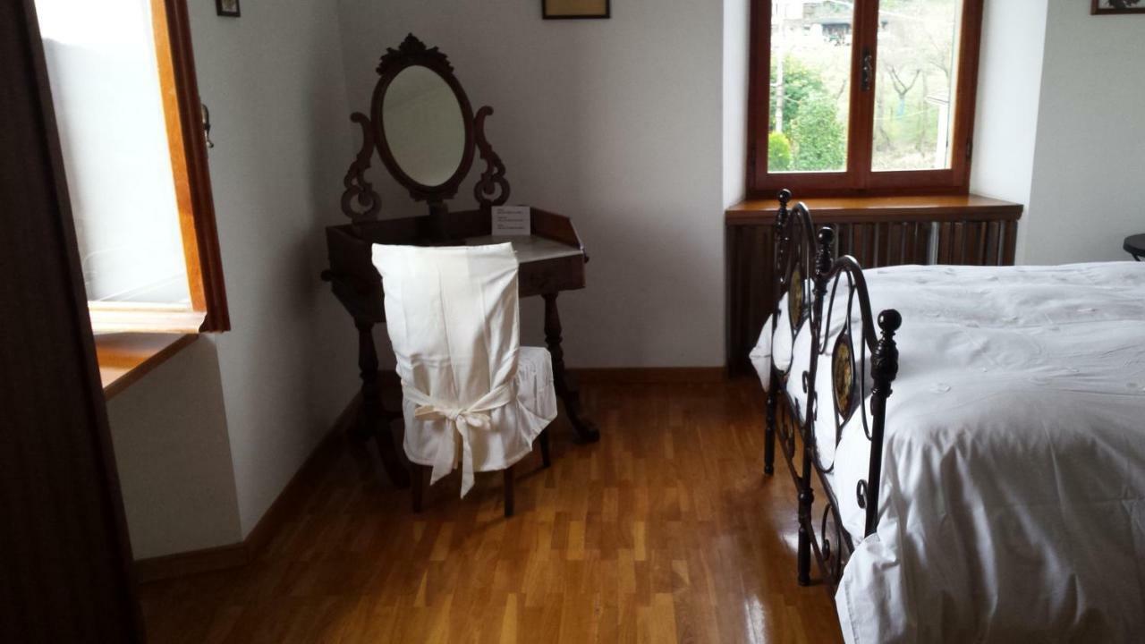 La Casa Di Bacco B&B Lerma Bagian luar foto