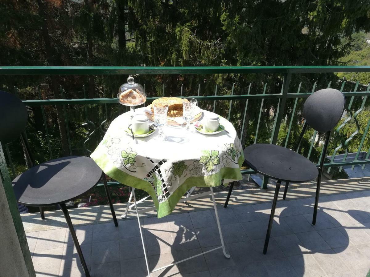 La Casa Di Bacco B&B Lerma Bagian luar foto